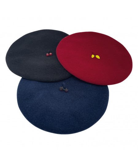 Wool Beret with Fruits