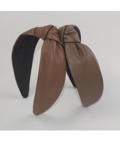English Tan Wicker Leather Center Knot Turban